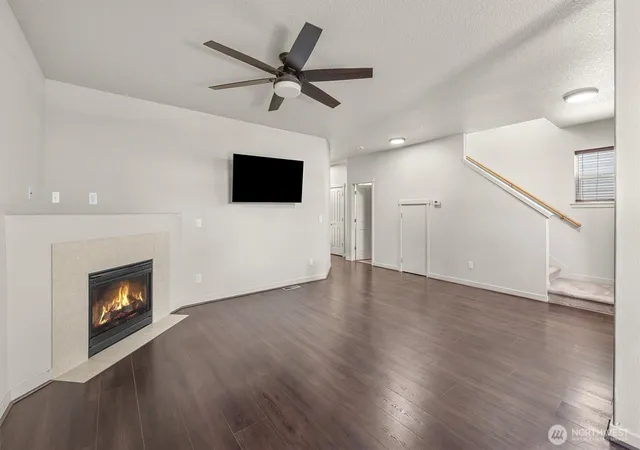 Photo 4 of Single family home for sale at 3302 NE 43rd Place, Vancouver, WA 98661 | MLS# NWM2584321 | Listing updated on 2026-10-01