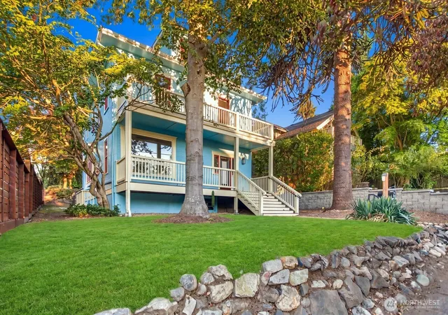 Photo 2 of Sale Pending at 3426 12th Avenue W, Seattle, WA 98119 | MLS# NWM2584323 | Listing updated on 2026-09-22