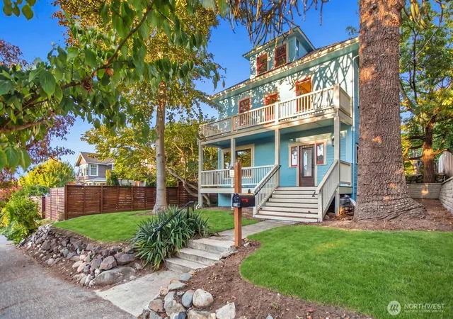 Photo 3 of Sale Pending at 3426 12th Avenue W, Seattle, WA 98119 | MLS# NWM2584323 | Listing updated on 2026-09-22