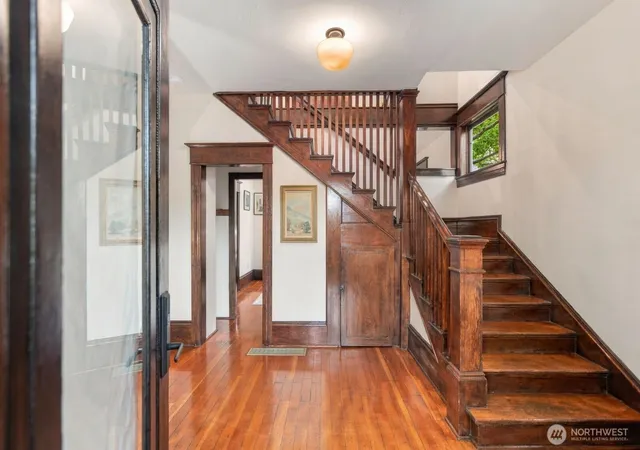 Photo 4 of Sale Pending at 3426 12th Avenue W, Seattle, WA 98119 | MLS# NWM2584323 | Listing updated on 2026-09-22