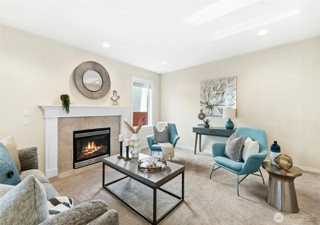 Photo 2 of Single family home for sale at 723 N 198th Street, Shoreline, WA 98133 | MLS# NWM2584329 | Listing updated on 2026-09-24
