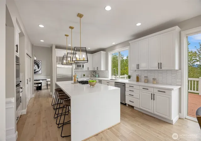 Photo 4 of Single family home for sale at 2046 277th Avenue SE, Sammamish, WA 98075 | MLS# NWM2584334 | Listing updated on 2026-09-25