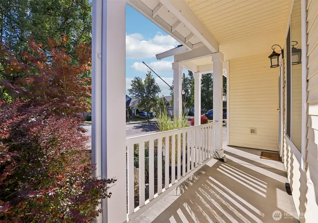 Photo 3 of Single family home for sale at 2400 Nw 15th Street, Battle Ground, WA 98604 | MLS# NWM2584341 | Listing updated on 2026-10-11