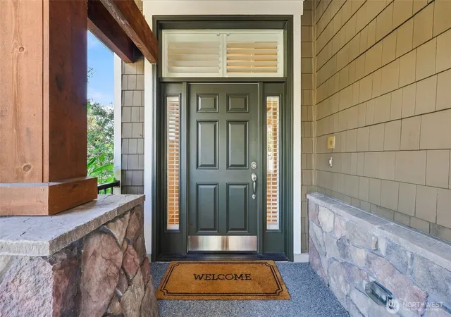 Photo 3 of Sale Pending at 23431 NE 10th Place, Sammamish, WA 98074 | MLS# NWM2584343 | Listing updated on 2026-09-27