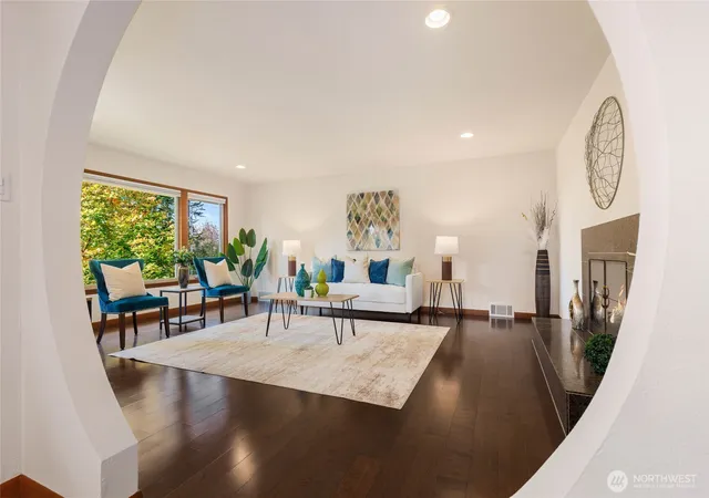 Photo 4 of Single family home for sale at 11704 Palatine Ave N, Seattle, WA 98133 | MLS# NWM2584346 | Listing updated on 2026-09-30