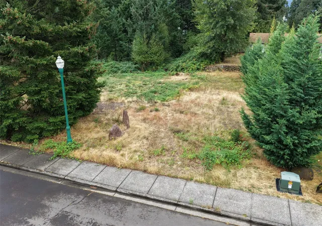 Photo 3 of Sale Pending at 960 Nw Angel Hts Rd, Stevenson, WA 98648 | MLS# NWM2584354 | Listing updated on 2026-10-16