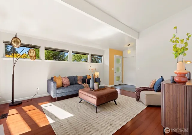 Photo 4 of Single family home for sale at 10200 62nd Avenue S, Seattle, WA 98178 | MLS# NWM2584357 | Listing updated on 2026-09-30