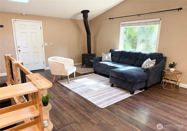 Photo 4 of Single family home for sale at 140 Windward Dr, Bellingham, WA 98229 | MLS# NWM2584368 | Listing updated on 2026-09-19