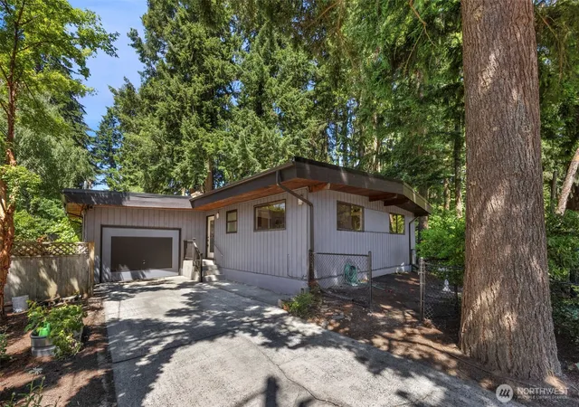 Photo 1 of Sale Pending at 12521 2nd Avenue Ne, Seattle, WA 98125 | MLS# NWM2584390 | Listing updated on 2026-09-29