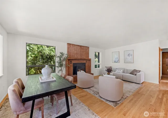 Photo 4 of Sale Pending at 12521 2nd Avenue NE, Seattle, WA 98125 | MLS# NWM2584390 | Listing updated on 2026-09-29