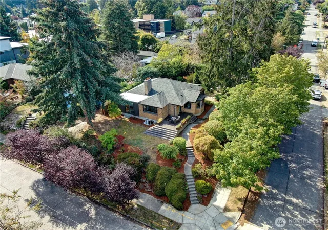 Photo 2 of Sale Pending at 4201 51st Avenue S, Seattle, WA 98118 | MLS# NWM2584393 | Listing updated on 2026-09-29