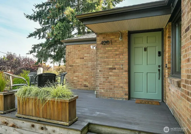 Photo 3 of Sale Pending at 4201 51st Avenue S, Seattle, WA 98118 | MLS# NWM2584393 | Listing updated on 2026-09-29