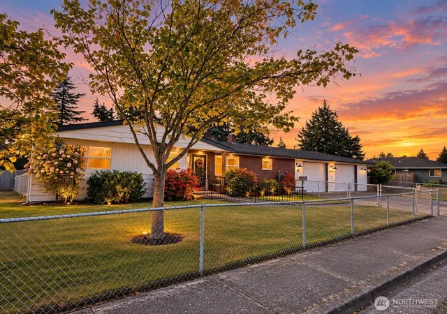 Photo 2 of Single family home for sale at 2716 5th Street, Everett, WA 98201 | MLS# NWM2584395 | Listing updated on 2026-10-01