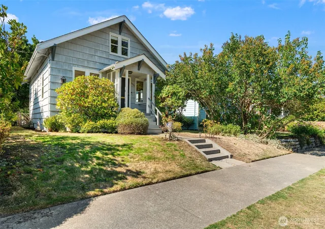 Photo 3 of Sale Pending at 5021 36th Avenue Sw, Seattle, WA 98126 | MLS# NWM2584398 | Listing updated on 2026-09-21