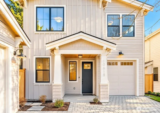 Photo 2 of Single family home for sale at 10618 Ne 54th Lane, Kirkland, WA 98033 | MLS# NWM2584399 | Listing updated on 2026-09-22