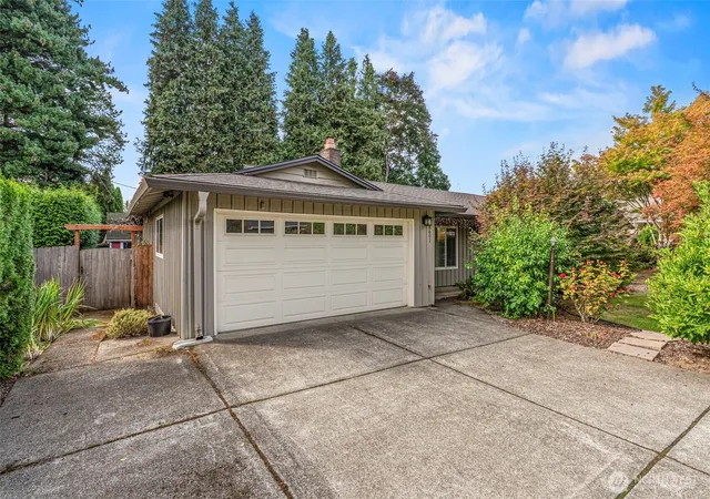 Photo 2 of Sale Pending at 8601 Ne 60th Street, Vancouver, WA 98662 | MLS# NWM2584409 | Listing updated on 2026-10-02