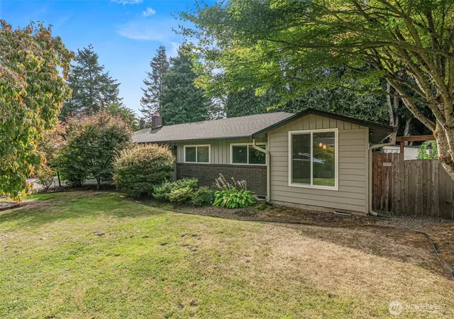 Photo 3 of Sale Pending at 8601 NE 60th Street, Vancouver, WA 98662 | MLS# NWM2584409 | Listing updated on 2026-10-02