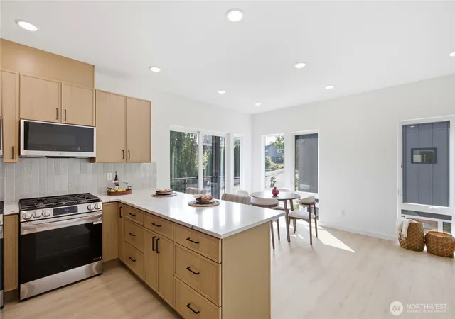 Photo 1 of Townhouse for sale at 5718 Ne 65th Street, Seattle, WA 98115 | MLS# NWM2584425 | Listing updated on 2026-09-19
