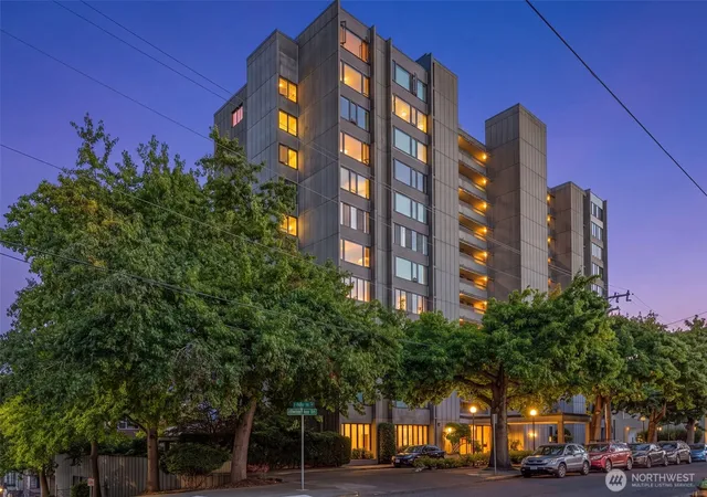 Photo 3 of Condo for sale at 601 Belmont Ave E #D3, Seattle, WA 98102 | MLS# NWM2584435 | Listing updated on 2026-09-25