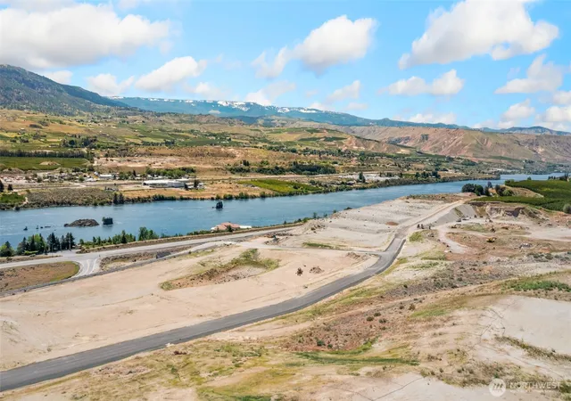 Photo 1 of Land for sale at 162 S Valiant Dr, East Wenatchee, WA 98802 | MLS# NWM2584448 | Listing updated on 2026-09-21