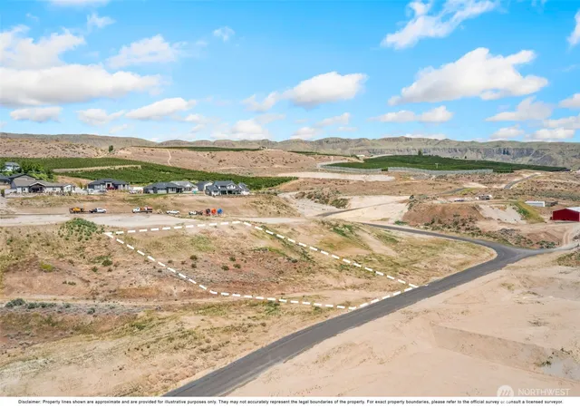 Photo 2 of Land for sale at 162 S Valiant Dr, East Wenatchee, WA 98802 | MLS# NWM2584448 | Listing updated on 2026-09-21
