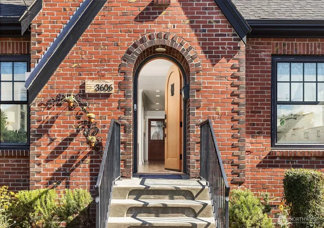 Photo 3 of Single family home for sale at 3606 42nd Avenue SW, Seattle, WA 98116 | MLS# NWM2584449 | Listing updated on 2026-09-25