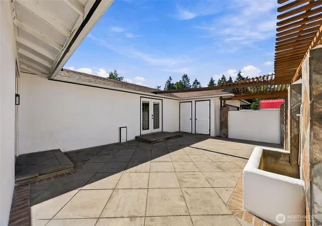 Photo 3 of Single family home for sale at 9422 144th Street E, Puyallup, WA 98375 | MLS# NWM2584454 | Listing updated on 2026-09-19