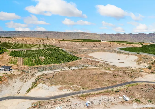 Photo 2 of Land for sale at 45 Se Vanemily Dr, East Wenatchee, WA 98802 | MLS# NWM2584470 | Listing updated on 2026-09-21
