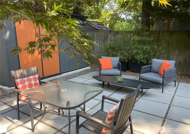 Photo 4 of Single family home for sale at 10030 37th Avenue SW, Seattle, WA 98146 | MLS# NWM2584480 | Listing updated on 2026-10-01