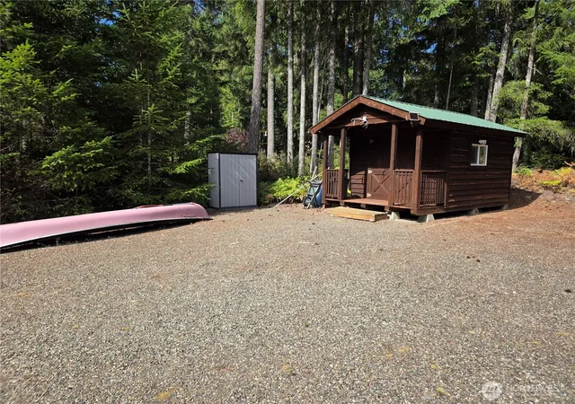Photo 3 of Sale Pending at 211 E Emerald Lake Dr, Grapeview, WA 98546 | MLS# NWM2584483 | Listing updated on 2026-09-28