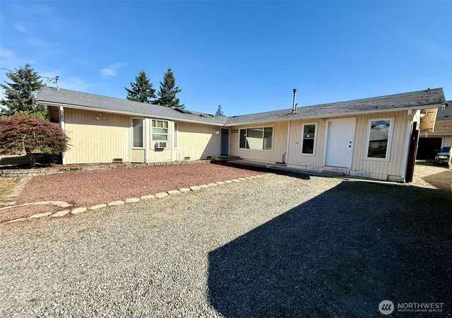 Photo 2 of Single family home for sale at 27120 121st Place Se, Kent, WA 98030 | MLS# NWM2584484 | Listing updated on 2026-10-01