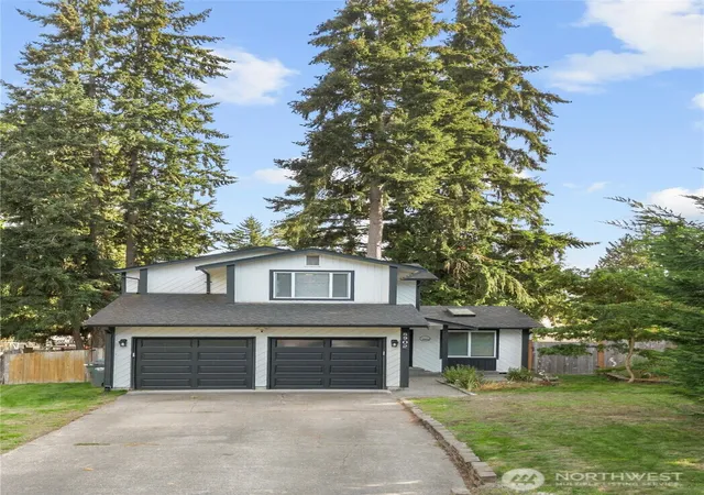 Photo 1 of Single family home for sale at 8902 158th Street E, Puyallup, WA 98375 | MLS# NWM2584485 | Listing updated on 2026-10-01