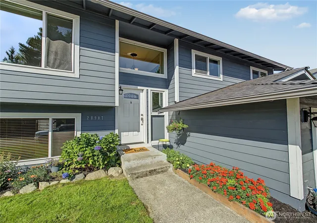Photo 3 of Single family home for sale at 28907 46th Place S, Auburn, WA 98001 | MLS# NWM2584486 | Listing updated on 2026-09-23