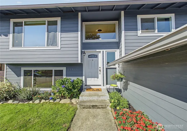 Photo 3 of Single family home for sale at 28907 46th Place S, Auburn, WA 98001 | MLS# NWM2584486 | Listing updated on 2026-09-23