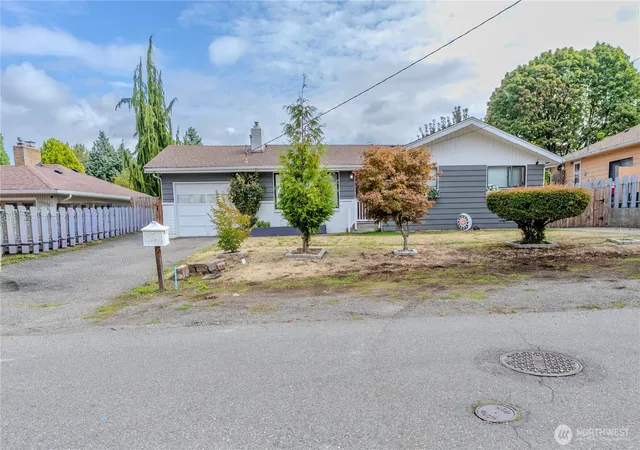 Photo 1 of Single family home for sale at 17900 51st Avenue S, Sea Tac, WA 98188 | MLS# NWM2584487 | Listing updated on 2026-09-30