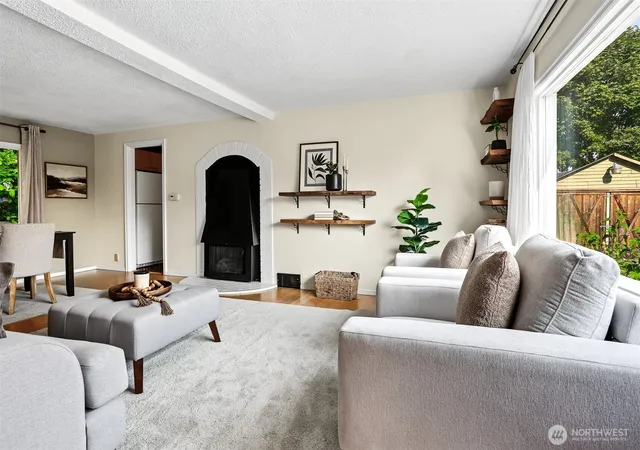 Photo 3 of Single family home for sale at 19127 80th Avenue W, Edmonds, WA 98026 | MLS# NWM2584488 | Listing updated on 2026-09-24