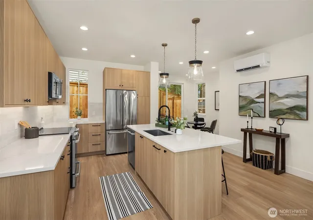 Photo 3 of Townhouse for sale at 11812 NE 103rd Place, Kirkland, WA 98033 | MLS# NWM2584492 | Listing updated on 2026-09-27