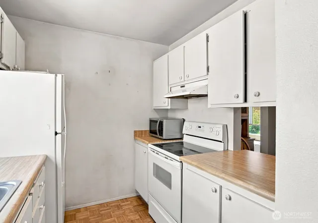 Photo 3 of Condo for sale at 4801 180th Street SW #B205, Lynnwood, WA 98037 | MLS# NWM2584503 | Listing updated on 2026-09-19