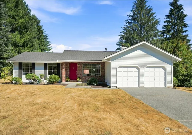 Photo 2 of Single family home for sale at 13714 217th Avenue Se, Issaquah, WA 98027 | MLS# NWM2584512 | Listing updated on 2026-09-18