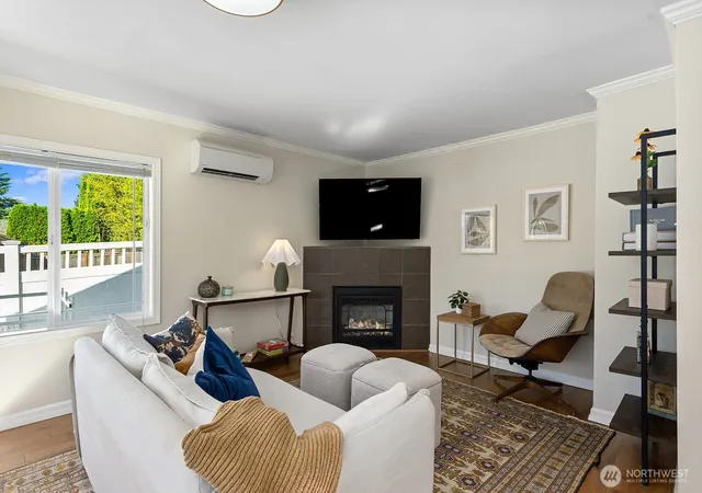 Photo 4 of Single family home for sale at 3610 SW Kenyon St, Seattle, WA 98126 | MLS# NWM2584517 | Listing updated on 2026-09-30