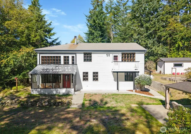 Photo 2 of Sale Pending at 2031 Ocean Spray Ln, Oak Harbor, WA 98277 | MLS# NWM2584522 | Listing updated on 2026-09-30