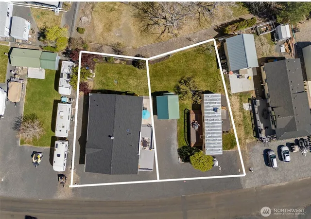 Manufactured home for sale at 905 /919 Hunter Ave SW, Quincy, WA 98848 | MLS# NWM2584527