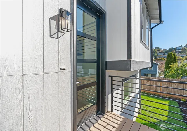 Photo 3 of Sale Pending at 1718 25th Avenue S, Seattle, WA 98144 | MLS# NWM2584528 | Listing updated on 2026-09-27