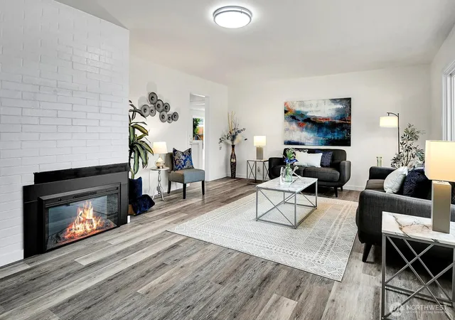 Photo 3 of Single family home for sale at 1321 N Skyline Dr, Tacoma, WA 98406 | MLS# NWM2584529 | Listing updated on 2026-09-23