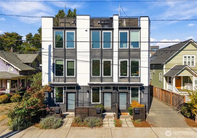 Townhouse for sale at 1708 NW 63rd Street, Seattle, WA 98107 | MLS# NWM2584531