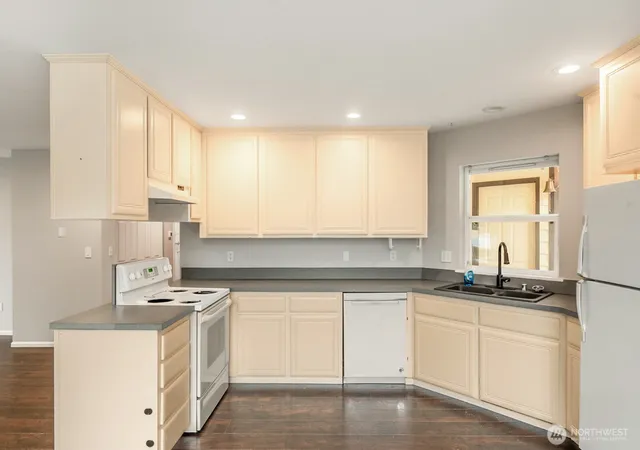 Photo 3 of Single family home for sale at 544 Pine Ct, Sequim, WA 98382 | MLS# NWM2584536 | Listing updated on 2026-09-25