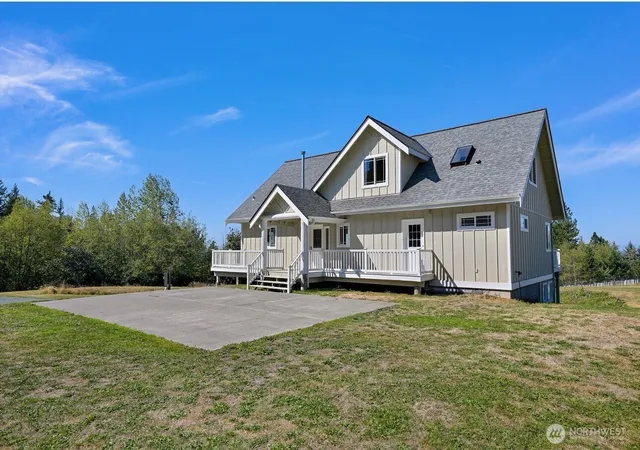 Photo 3 of Single family home for sale at 3829 Cabrant, Everson, WA 98247 | MLS# NWM2584537 | Listing updated on 2026-10-01