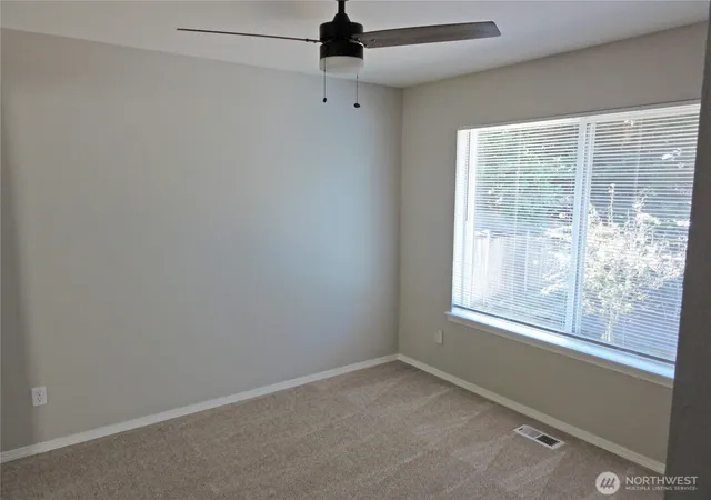 Photo 4 of Single family home for sale at 34231 31st Avenue SW, Federal Way, WA 98023 | MLS# NWM2584554 | Listing updated on 2026-09-23