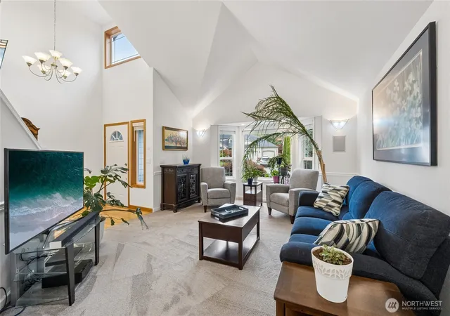 Photo 3 of Single family home for sale at 5718 Hillpointe Cir, Lynnwood, WA 98037 | MLS# NWM2584568 | Listing updated on 2026-09-29