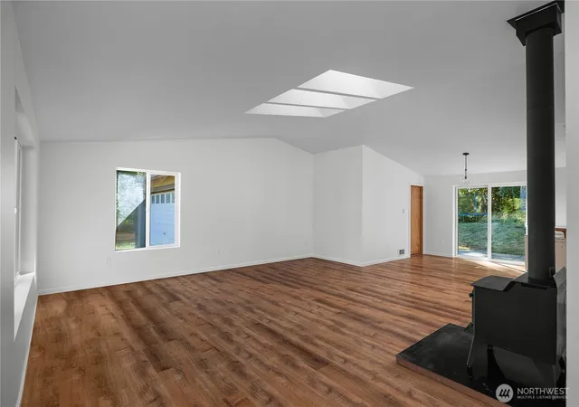 Photo 2 of Single family home for sale at 501 W Bear Trap Blvd, Shelton, WA 98584 | MLS# NWM2584569 | Listing updated on 2026-09-19